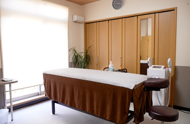 個人サロンでの施術 | 茨城県日立市のメンズ脱毛ならLa chic.hitachi